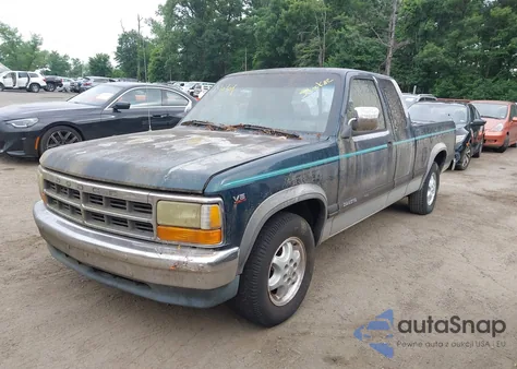 1994 Dodge Dakota z USA, uszkodzony, nr VIN 1B7GL23X8RS630456